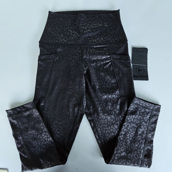 90 Degree By Reflex Pants - 90° Night Leopard Capri Leggings NWT